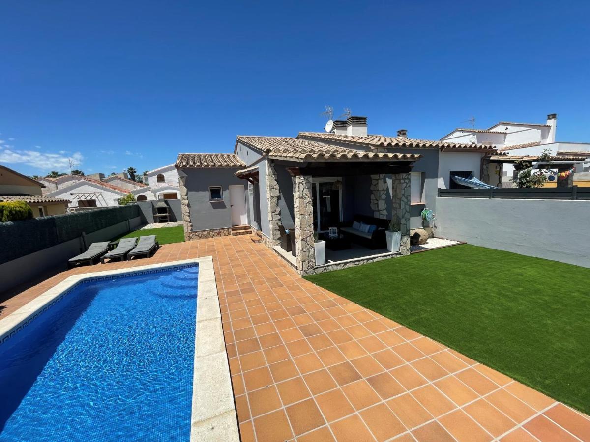 Casa En L Escala Con Piscina Y Wifi Free Villa L' Escala Eksteriør bilde