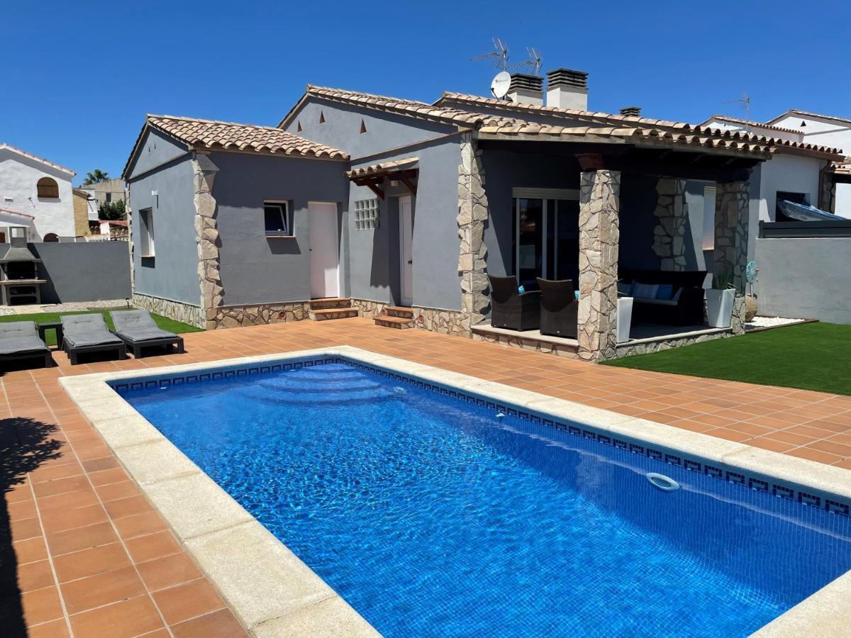 Casa En L Escala Con Piscina Y Wifi Free Villa L' Escala Eksteriør bilde