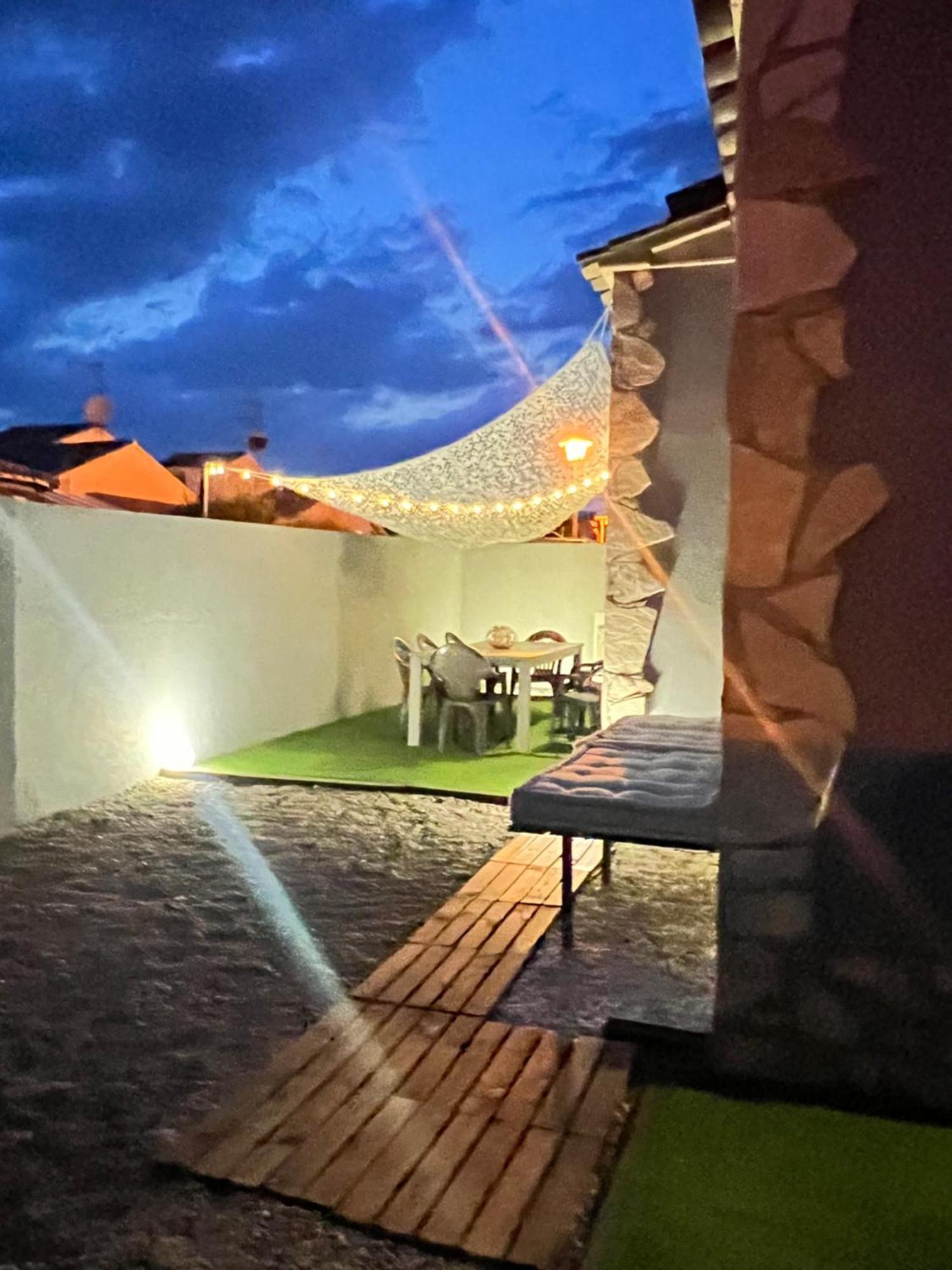 Casa En L Escala Con Piscina Y Wifi Free Villa L' Escala Eksteriør bilde